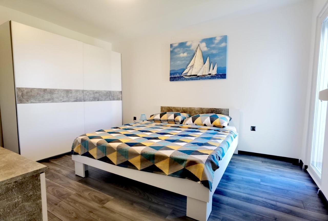 Apartment Pek Crikvenica Extérieur photo